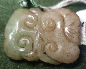 Antique Chinese stone Chilon pendant 3cm across #453