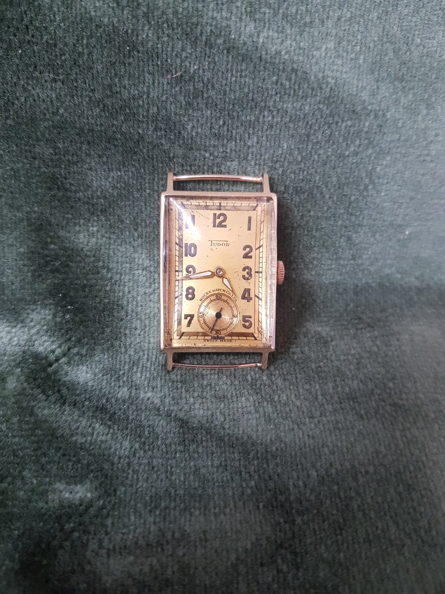 c1940 Tudor 9ct Gold watch (serviced) #103