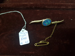 9ct Gold and Opal brooch #115