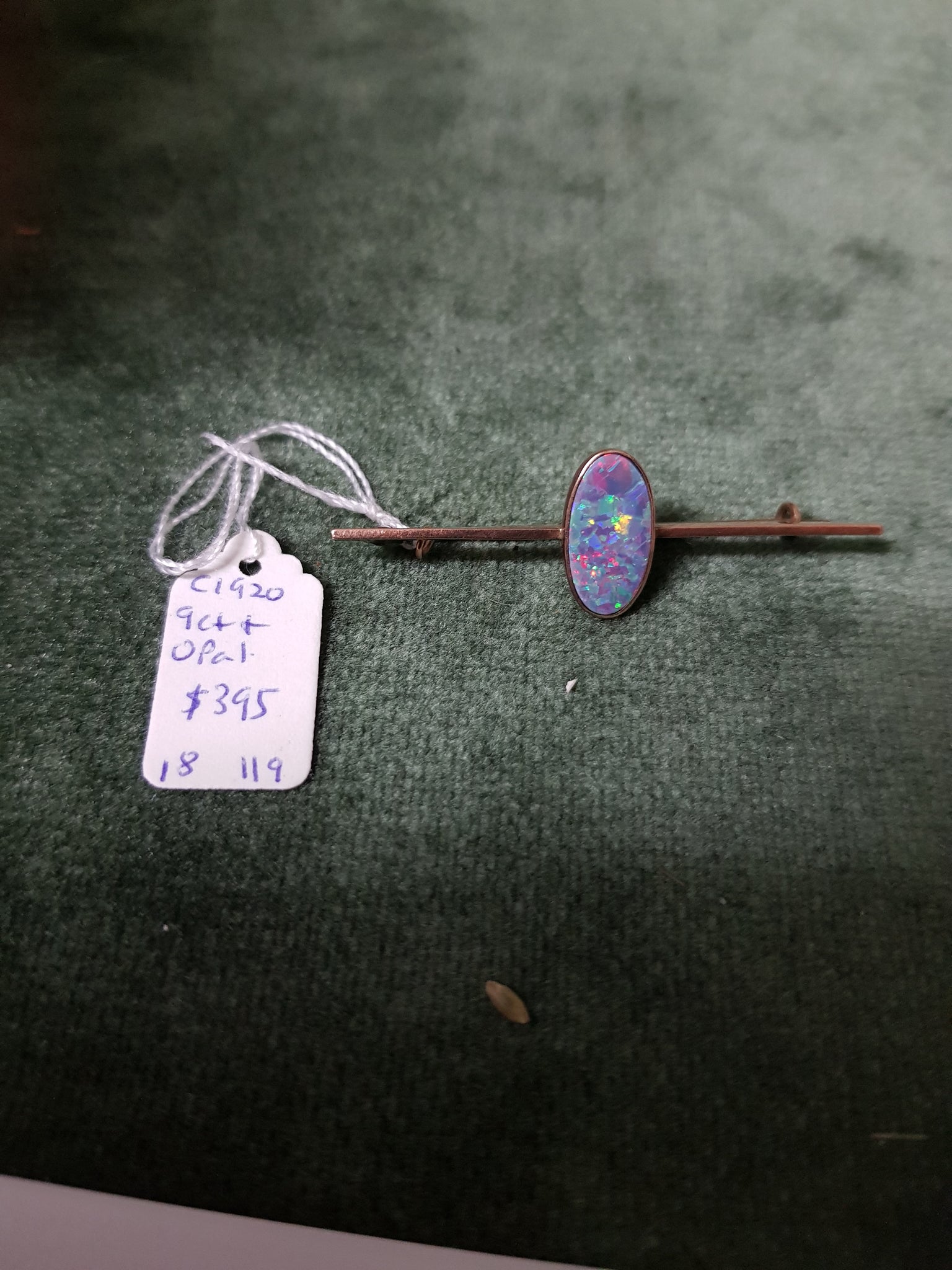 9ct Gold and Opal brooch #119