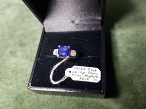 18ct Gold and platinum, 2 x 10pt Diamonds and synthetic Sapphire ring #134