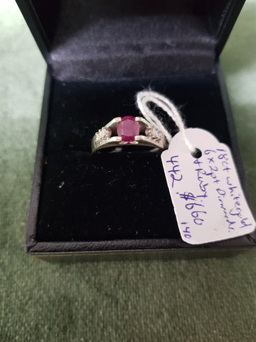 18ct White Gold 6 x 2pt Diamonds and ruby ring #140