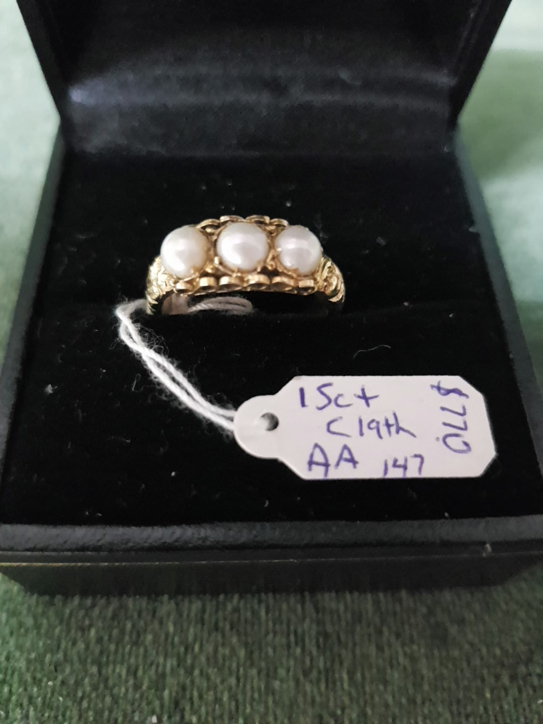 C19th 15ct Gold and Pearls ring #147
