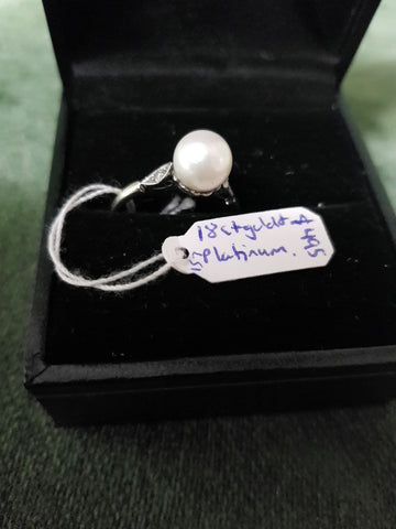 18ct Gold and Platinum and Pearl ring #157