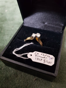 c1970 18ct Gold and 2 x 0.25ct Diamonds ring #170
