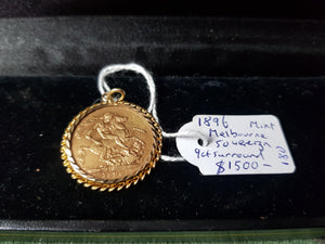 1896 Melbourne Mint Sovereign in 9ct Gold surround #180