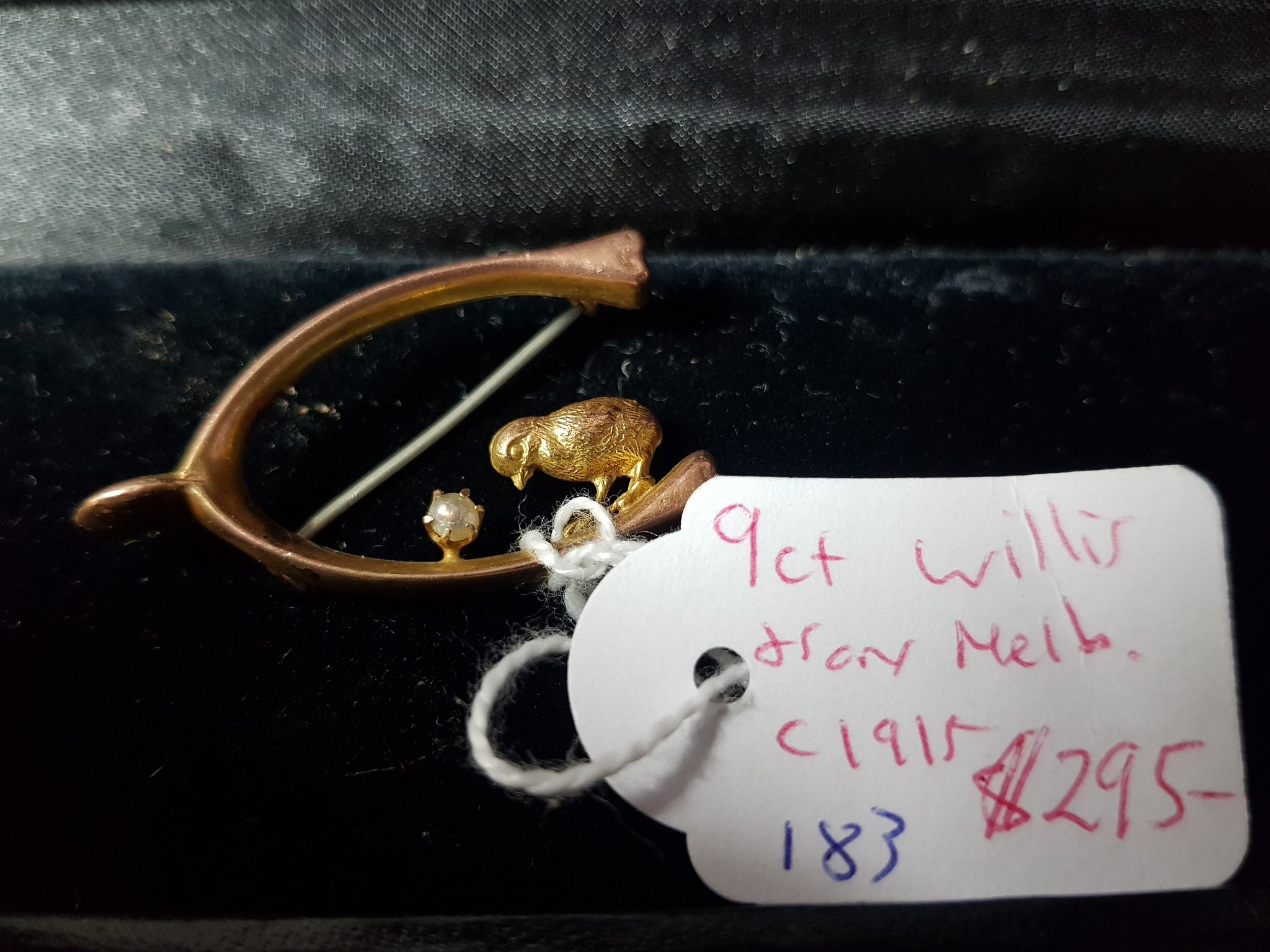 c1915 9ct Gold Willis and Sons MEL brooch #183