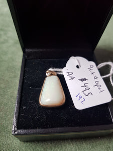 9ct Gold and Opal pendant #192