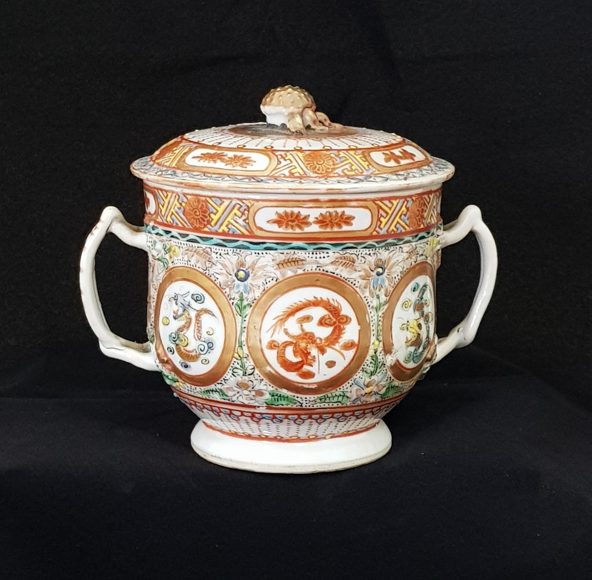 Famile Rose & Gilt Chinese Porcelain Lidded Pot c1900-1920 [BD008]