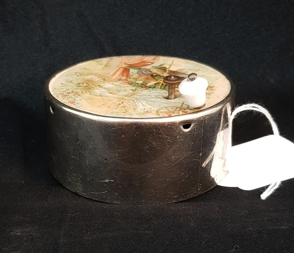 Antique Manivelle Music Box [BD045]