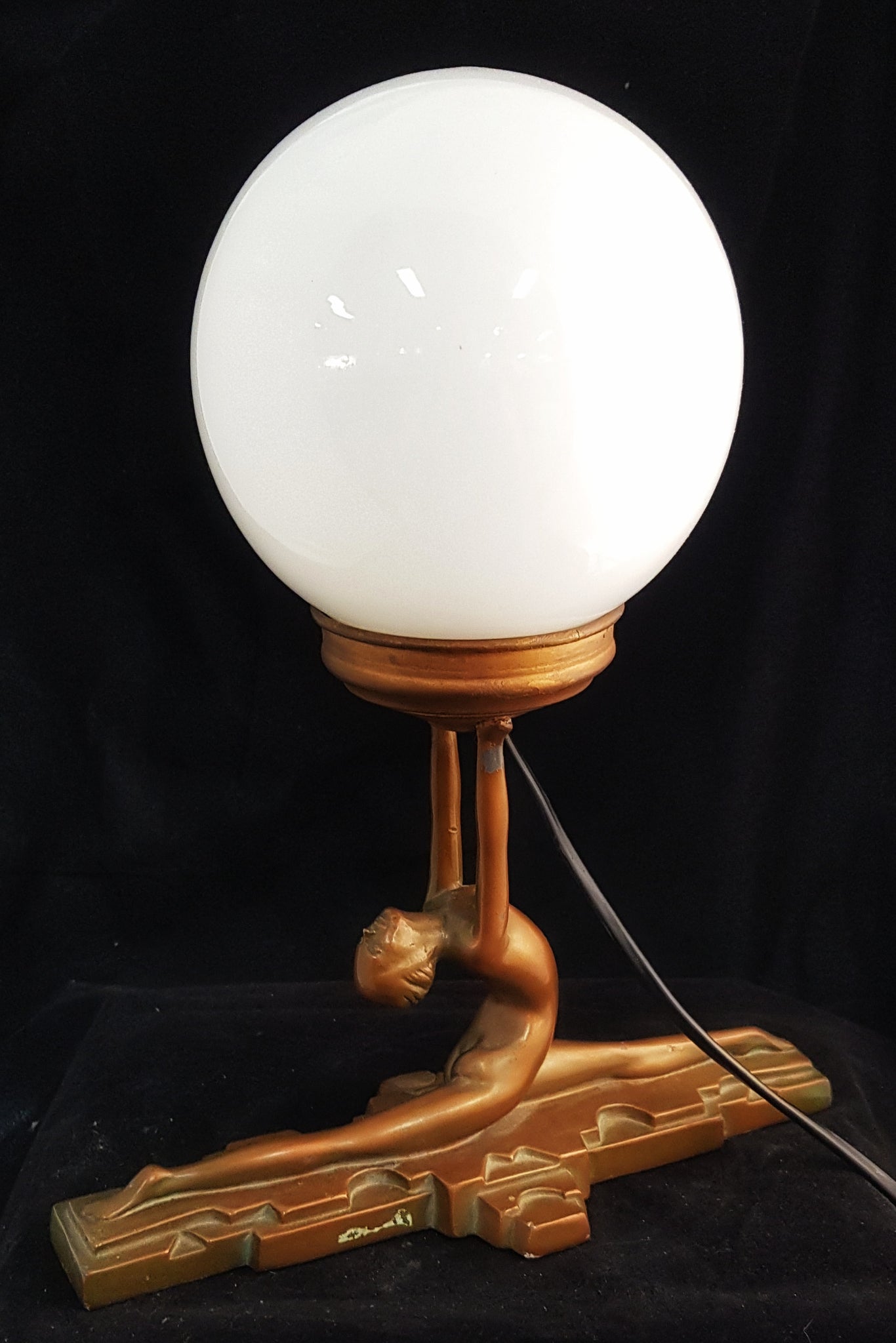 Art Deco Bronze Metal lamp