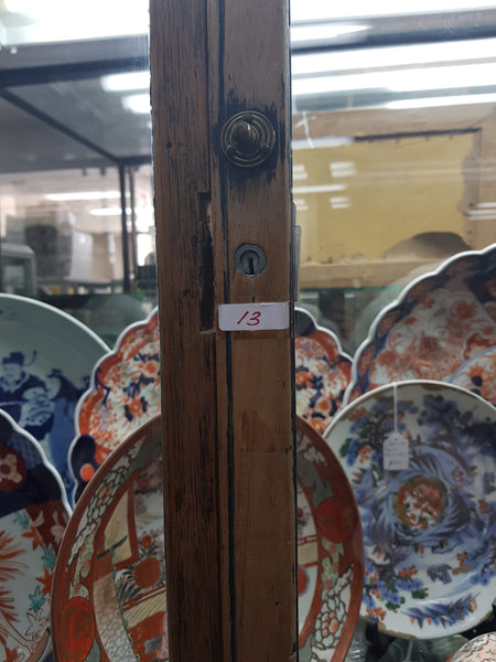 Glass & Wood Cabinet, Metal shelving brackets [CB001]