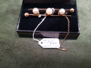 c1930 9ct Gold and Pearls brooch #241