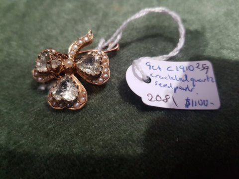 c1910 9ct and crackled Quartz and Seed Pearl brooch #259