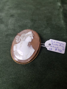 c1910 9ct Gold and cameo brooch, possible Aus hallmark #262