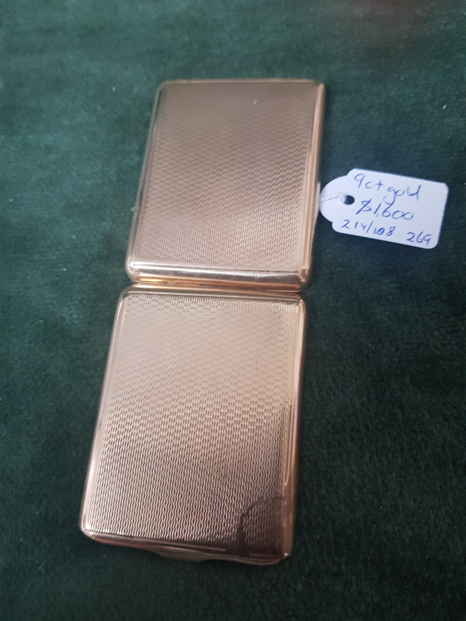 c1950 9ct Gold stamp holder Europe #269
