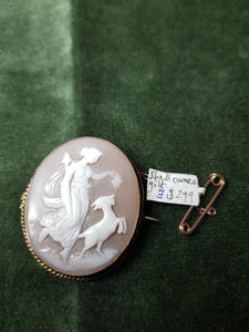 c1930 gilt cameo brooch #277