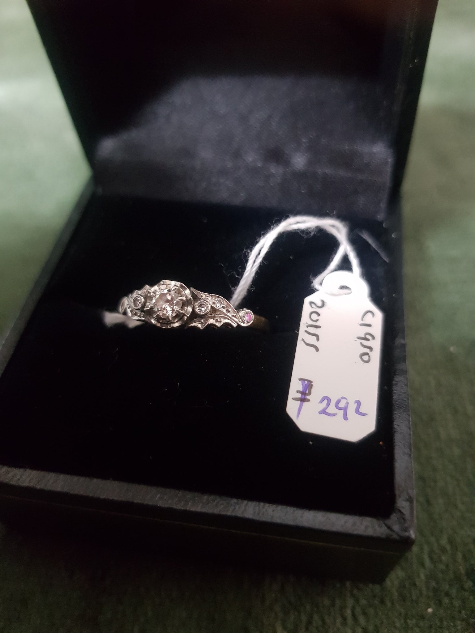 c1950 18ct yellow Gold and 18ct Platinum and 16pt Diamond ring #292