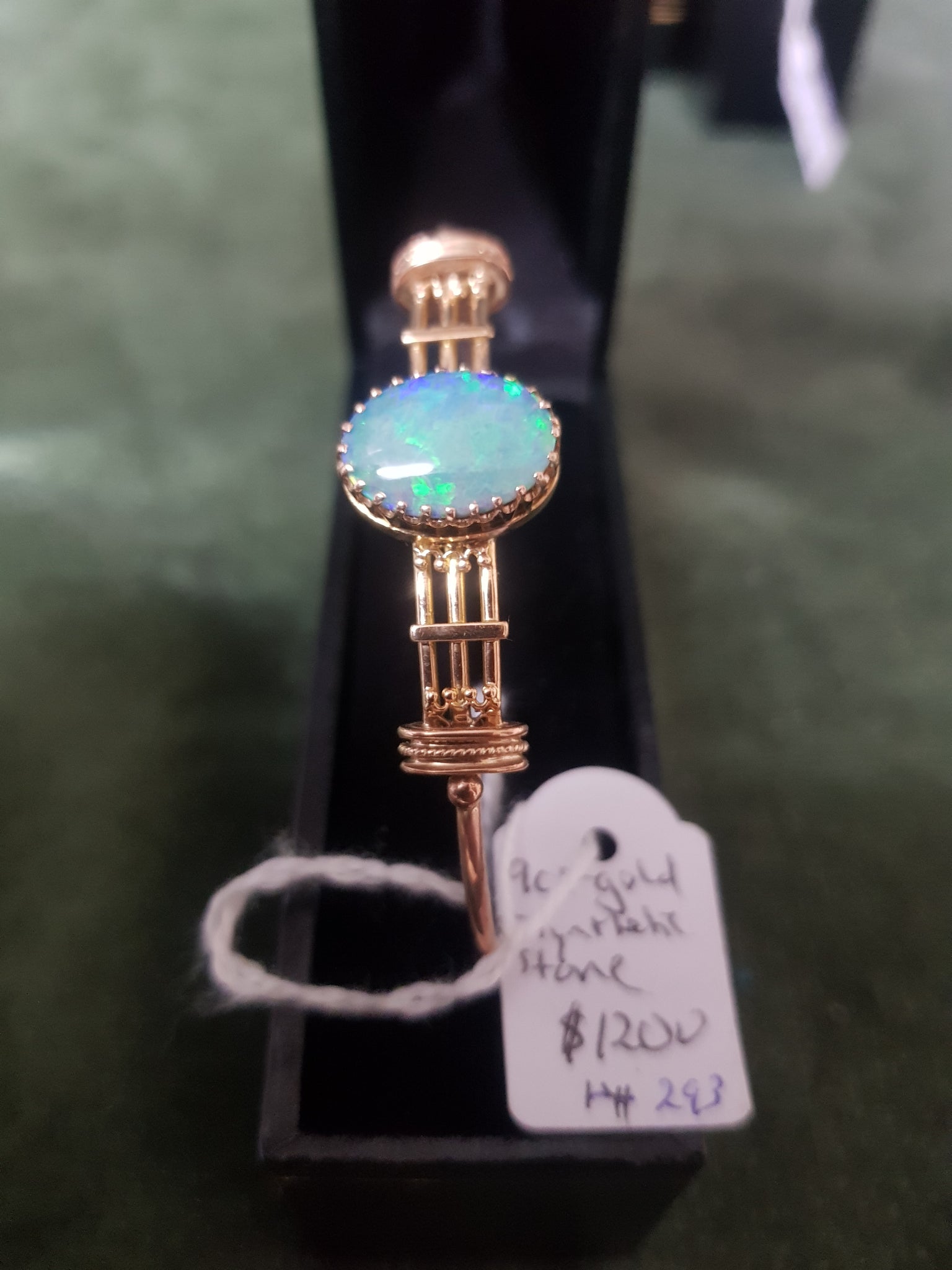 c1980 9ct Gold and synthetic Opal bracelet #293