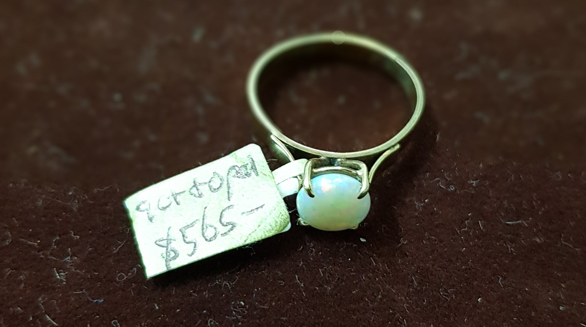 c1970 9ct and Opal ring #2