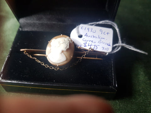 9ct Australian cameo brooch #310