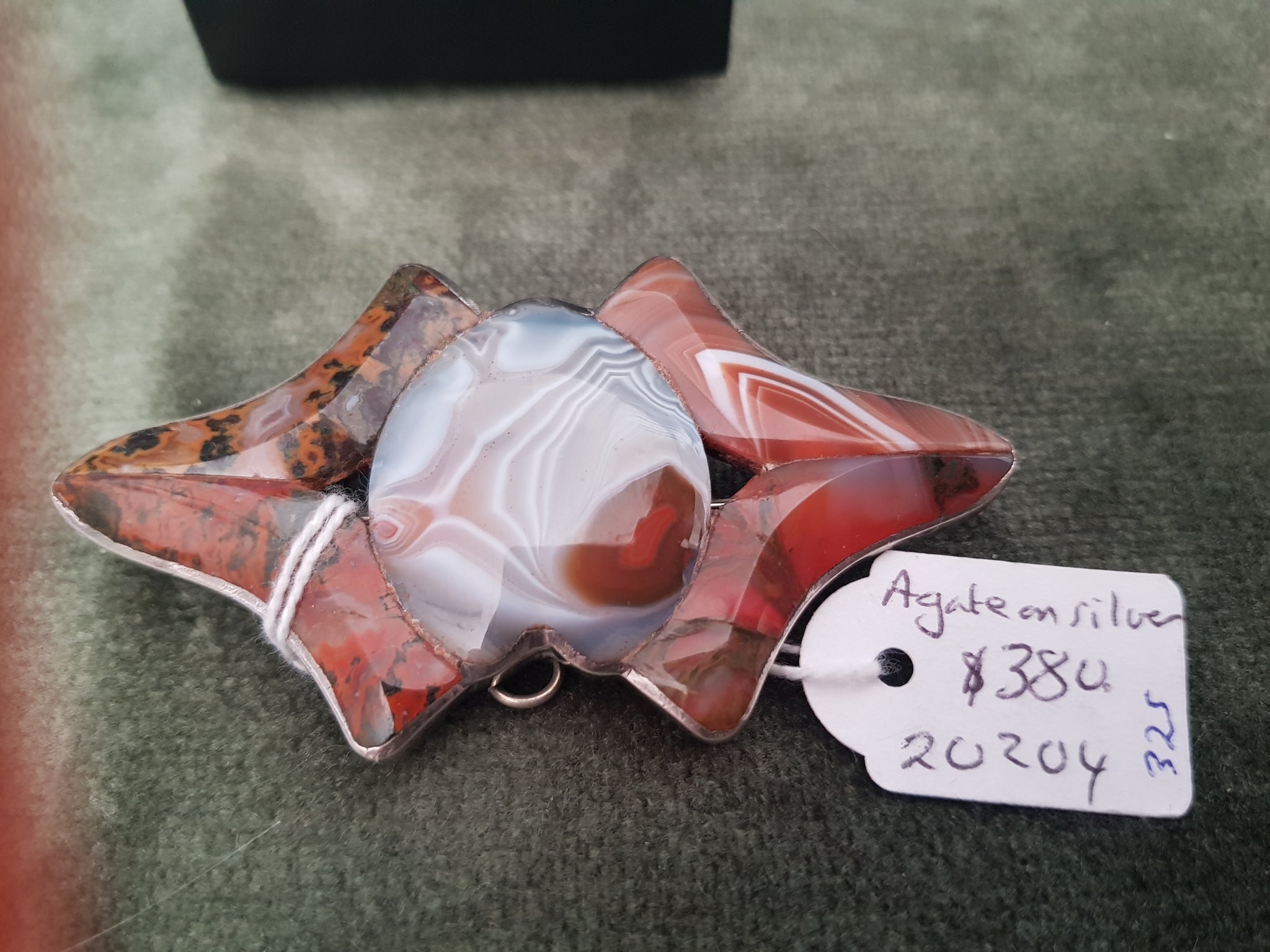 Agate on Silver brooch #325