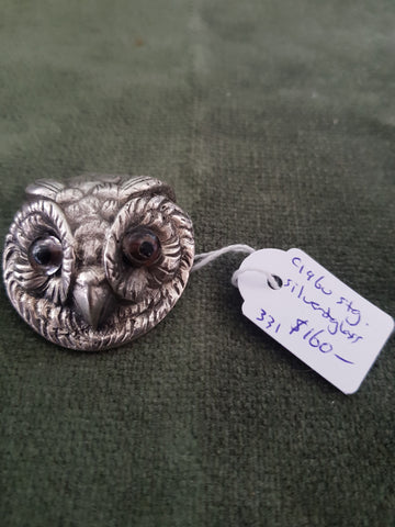 c1960 Sterling Silver owl brooch with glass eyes #331
