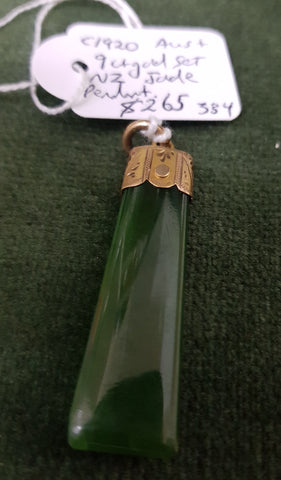 c1920 Australian 9ct Gold set NZ Jade (Nephrite)/Pounamu pendant #334