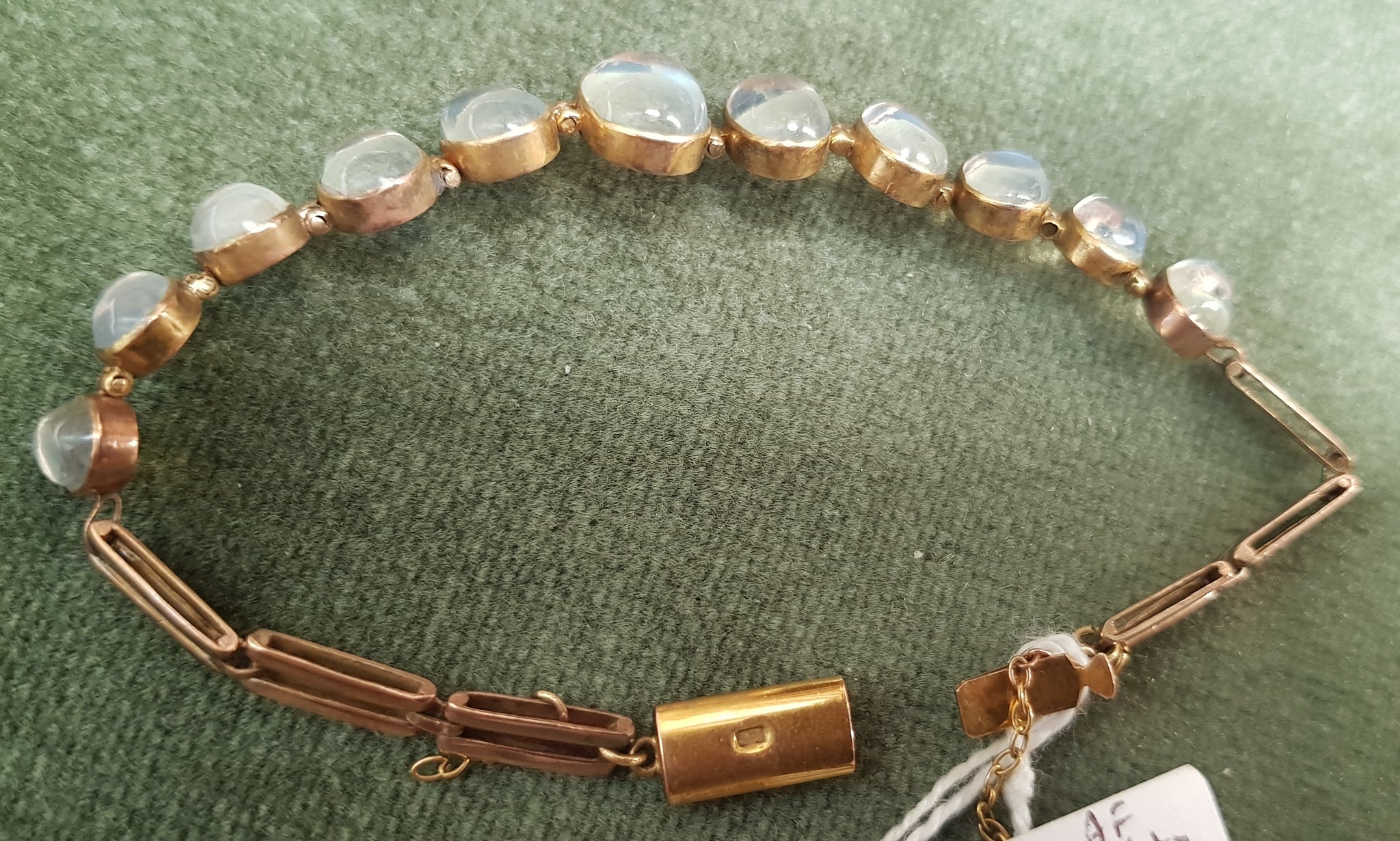 c1900 15ct Gold and Moonstone bracelet #411