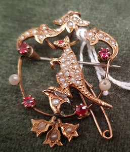 c1920 Australian 15ct and Seed Pearls and Garnets Kangaroo brooch #413