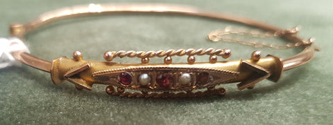 9ct Gold Victorian Australian Seed Pearls and Garnets Bangle #422