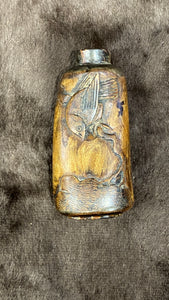 Mid Qing 18th Century Horn Snuff Bottle